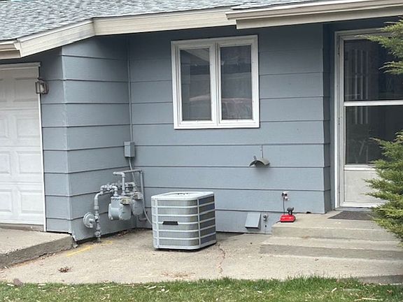 2nd image of 1331 Clark Ave #1331