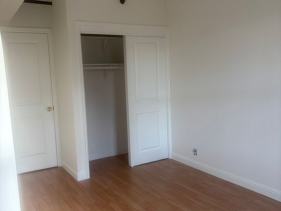 4th image of 1323-1325 12th Ave #A