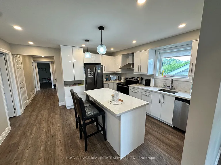 3 Queen St S #1 — Photo 5
