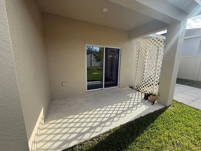 405 Eventide Ave — Photo 33