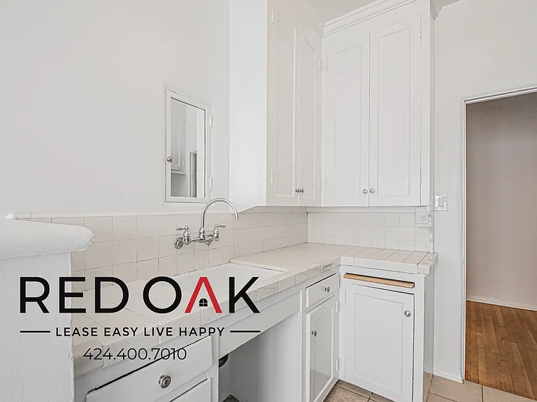 366 N Gardner St #366 — Photo 9