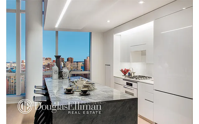 Sold by Douglas Elliman | media 17