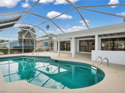 9 Fairview Blvd, Fort Myers Beach, FL, 33931