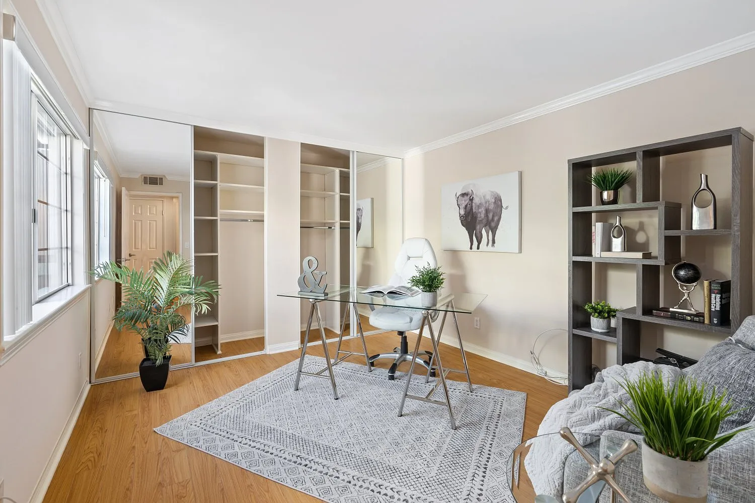 2 bed, 920 sqft, $2,975 — Photo 4