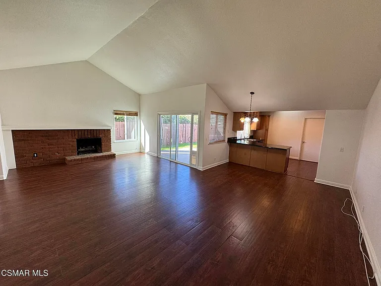 2263 Workman Ave — Photo 4