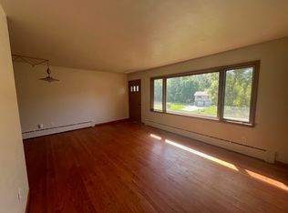 1755 Arrowhead Dr, Beloit, WI 53511