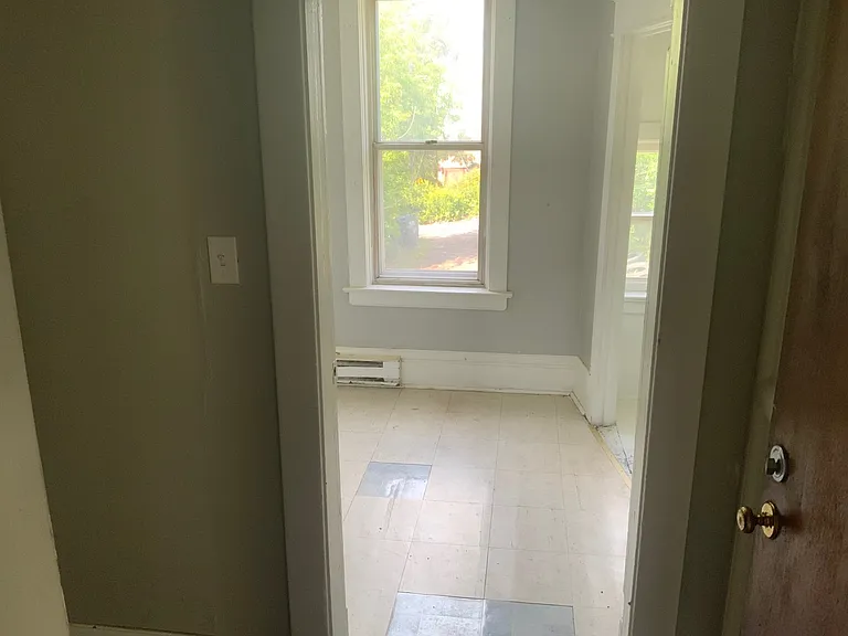 5 bed, 2.0 bath, 1544 sqft, $1,795 — Photo 28
