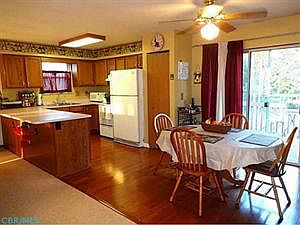 2nd image of 1526 Manor Dr