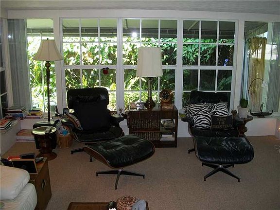 4th image of 1210 SE 12th Way