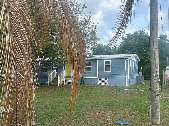 2nd image of 4889 Cambridge Dr
