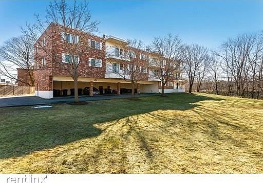76 Ship Ave. #14 Medford Shared Unit Photo 5