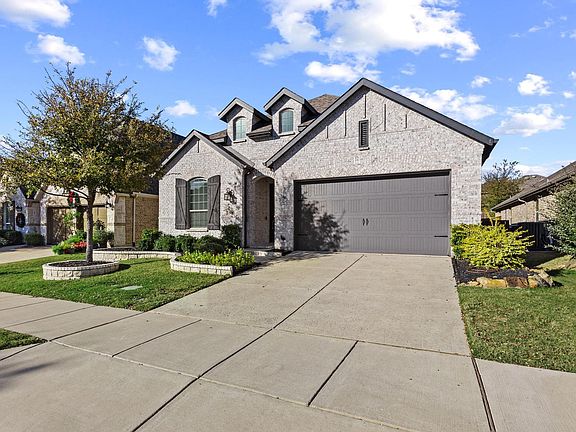 2nd image of 1506 Snowdrop Dr