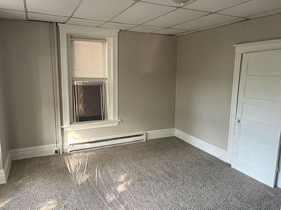 5th image of 224 Emerald St APT 2