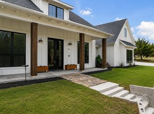 303 Cates Rd, Van Alstyne, TX 75495