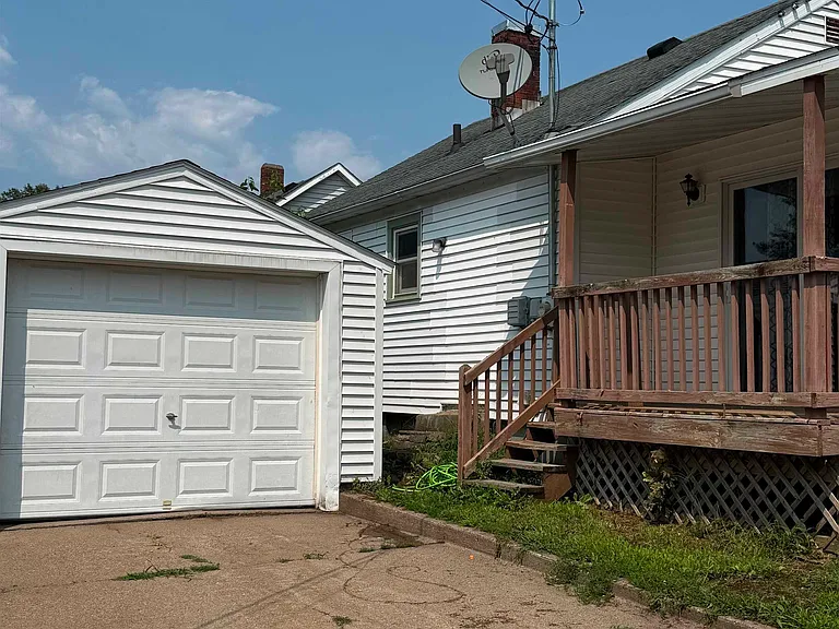 301 N Beaumont Rd — Photo 11