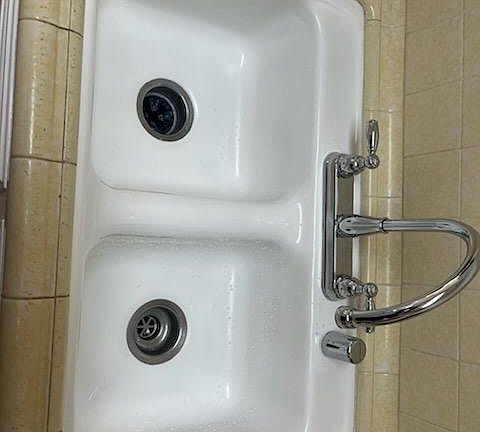 5th image of 5548 Welland Ave APT E
