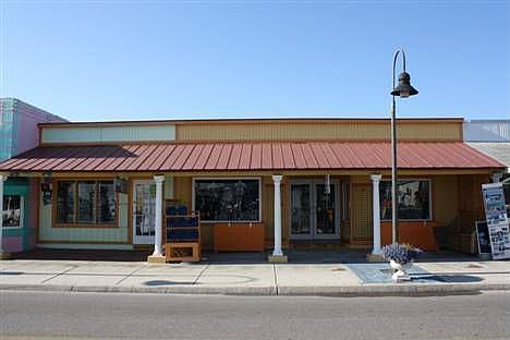 2nd image of 503 Dodecanese Blvd