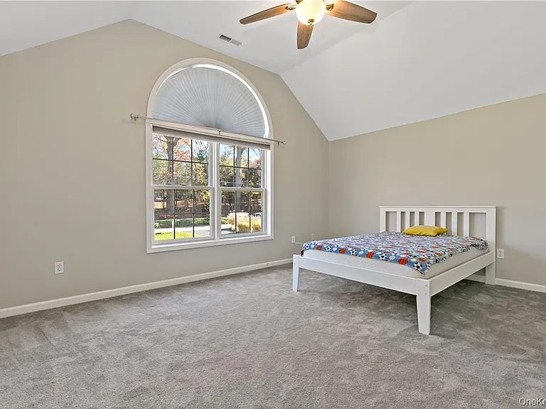 2301 Mohansic Ave — Photo 18