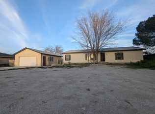 41524 154th St E, Lake Los Angeles, CA 93535
