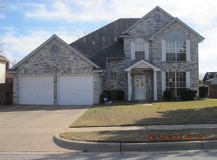 1903 Wood Crest Dr, Grapevine, TX 76051