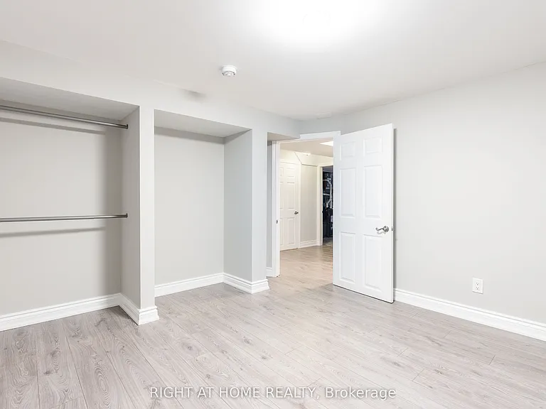 214 Kenilworth Ave S #BASEMENT — Photo 9