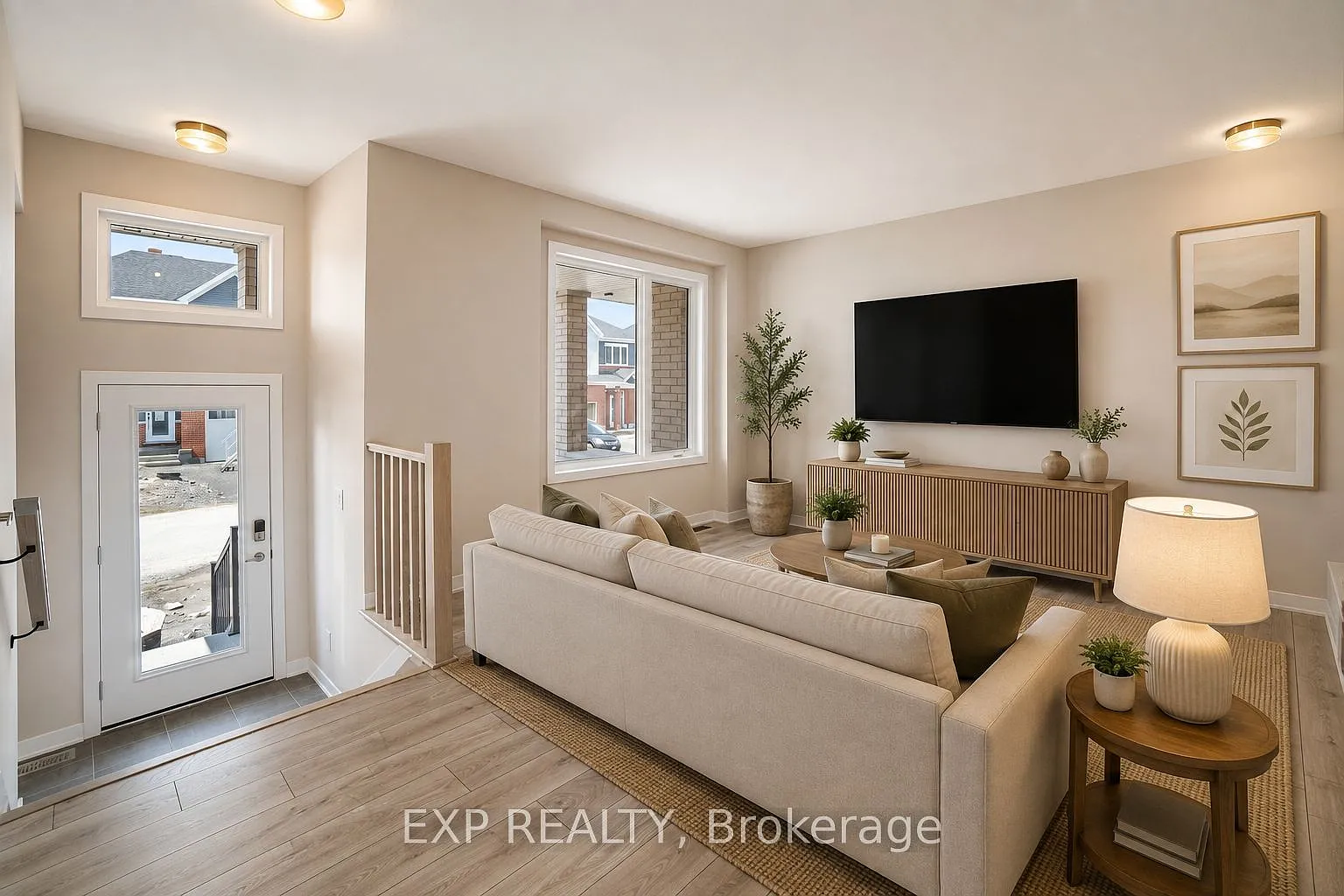 4 bed, $2,550 — Photo 2
