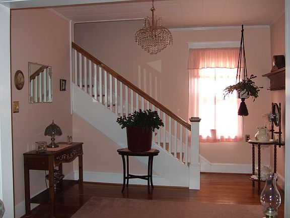3rd image of 11227 Greenmount Ave
