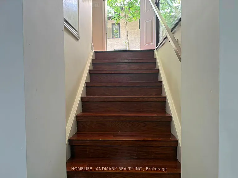 339 Elmwood Ave #BASEMENT — Photo 9