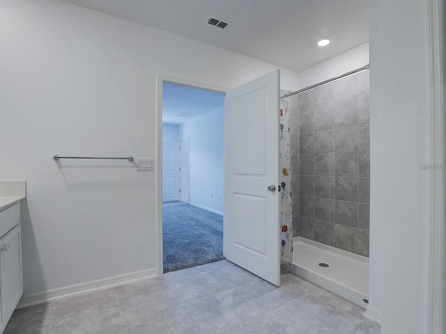 3 bed, 2.0 bath, 1461 sqft, $1,750 — Photo 4