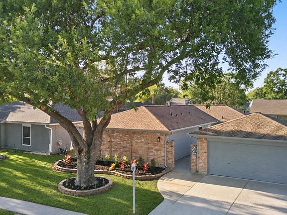 5th image of 855 Silverpines Rd