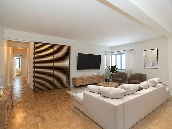 4th image of 5048 N Marine Dr APT F3