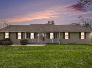 407 Cape Cod Rd, Trimble, MO 64492