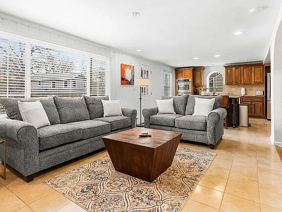 4th image of 4515 W 74th Pl