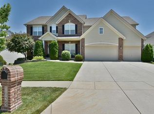 1025 Brook Mont Dr, O'Fallon, MO 63366