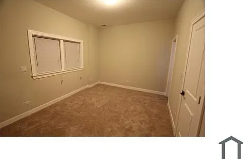 3 bed, 1300 sqft, $1,950 — Photo 4