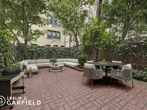 159 East 71st Street image 8 of 14