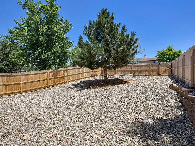 6702 Dublin Loop W — Photo 16