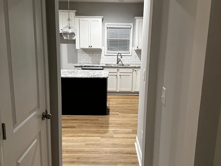103 Solomon Dr — Photo 5