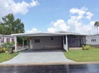 3040 Beaver Creek Dr, Zephyrhills, FL 33543