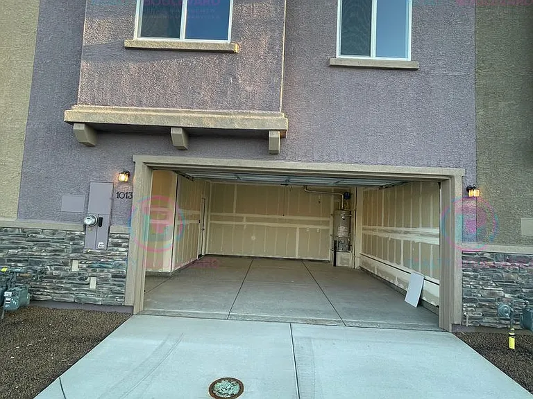 1013 Middle Gate Rd — Photo 35
