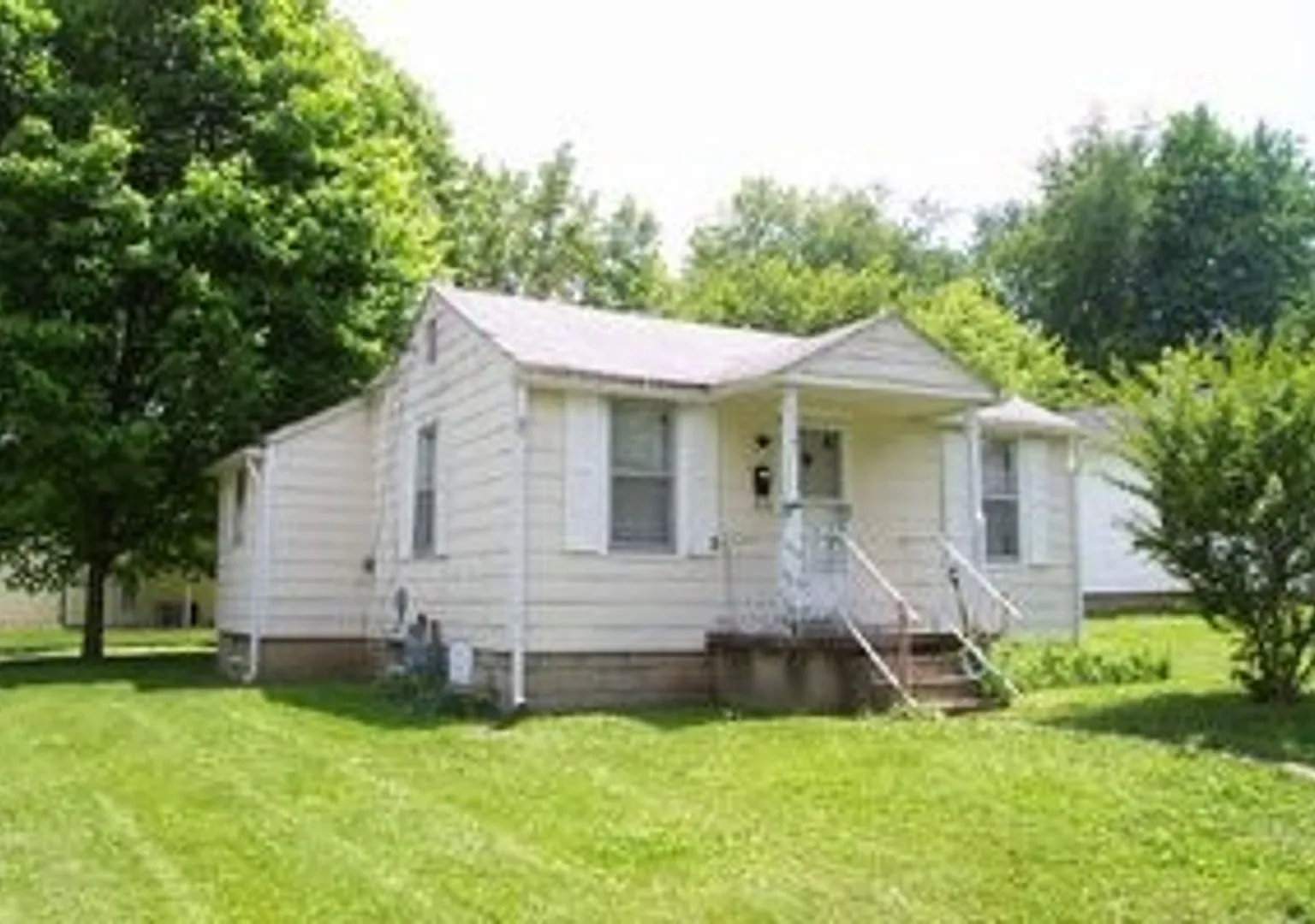 1 Bedroom, 1 bath house in Bryan Park - Available July 2027! — Photo 1