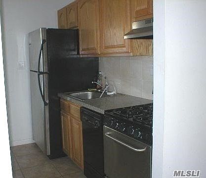 2nd image of 75 Pennsylvania Ave