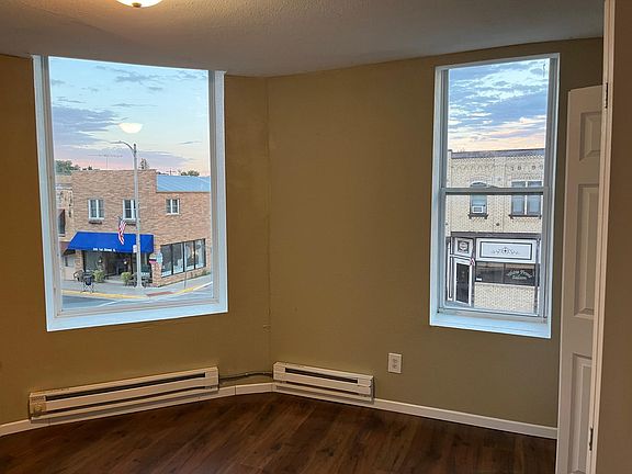 2nd image of 300 1st St S #2