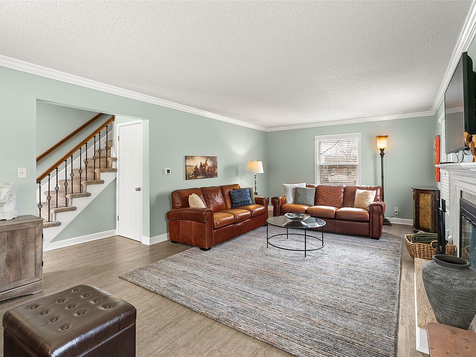 2604 69th St, Urbandale, IA 50322 | Zillow