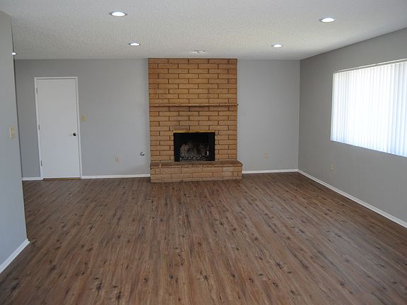 4th image of 5119 Appleblossom Dr APT 1