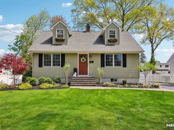 488 Dorchester Rd, Ridgewood, NJ 07450