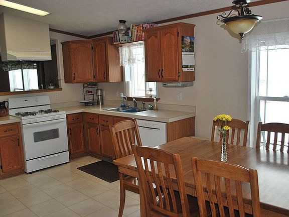 Kitchen/Dining