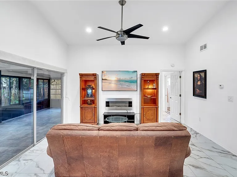 6511 Royal Woods Dr — Photo 15