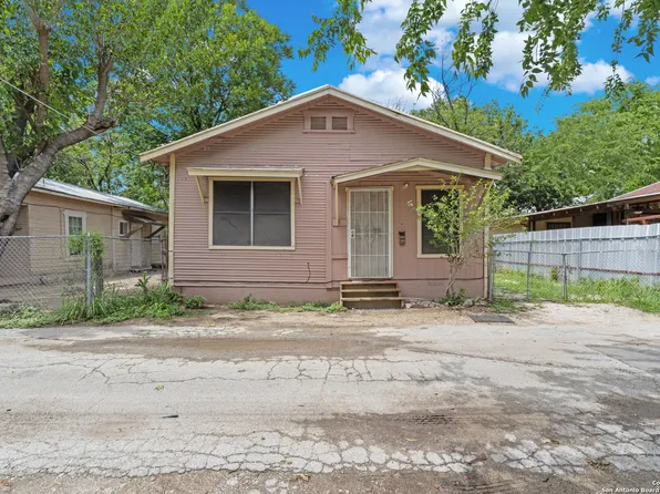 111 English Way, San Antonio, TX 78207