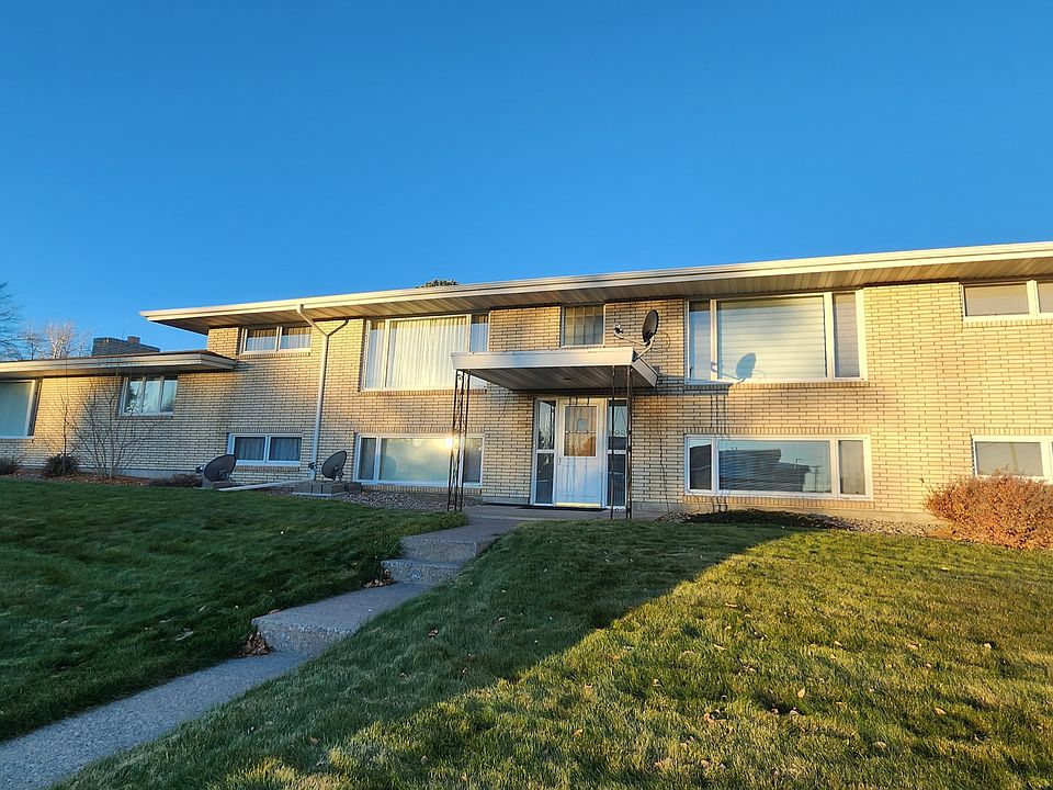 1st image of 3225 11th Ave S #2